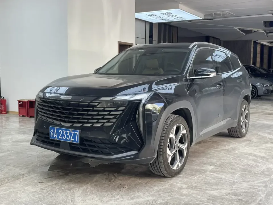 Geely Atlas L Boyue L 2023 1.5TD DCT Premium 2023 — photo 1, buy with delivery to Moscow