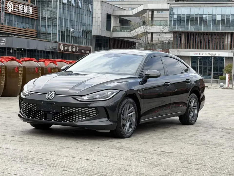 Volkswagen Lamando Lingdu 2024 Lingdu L 280TSI DSG Hot Edition 2024 — фото 1, купить с доставкой в Москву