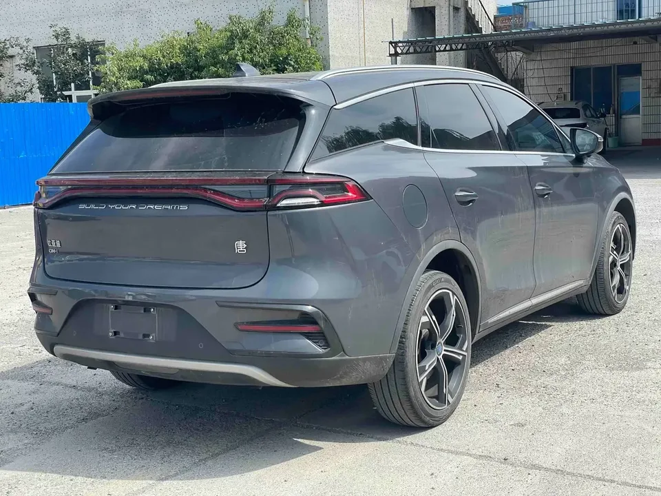 BYD Tang DM Tang DM 2021 DM-i 1.5T 112KM Premium Edition 2022 — thumbnail 4