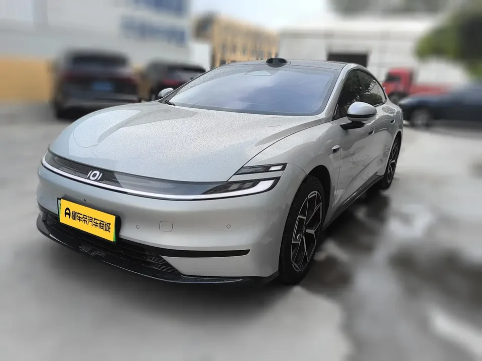 Changan Qiyuan A06 Changan Qiyuan A06 2026 240 laser Ultra 2025 — photo 1, buy with delivery to Moscow