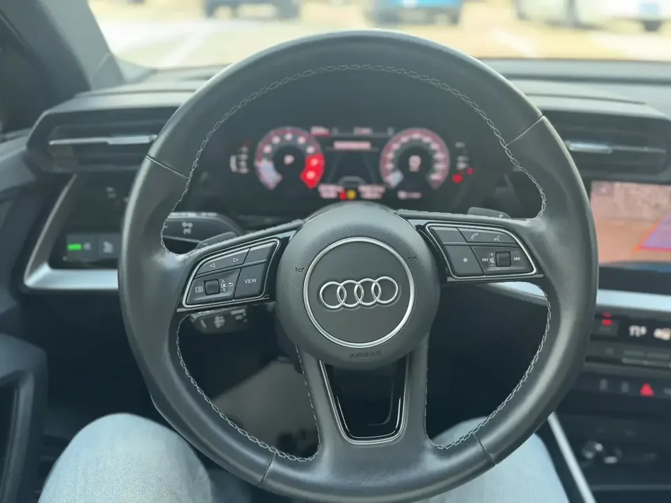 Audi A3 Audi A3 2022 A3L Limousine 35 TFSI Stylish Sports 2022 — миниатюра 3