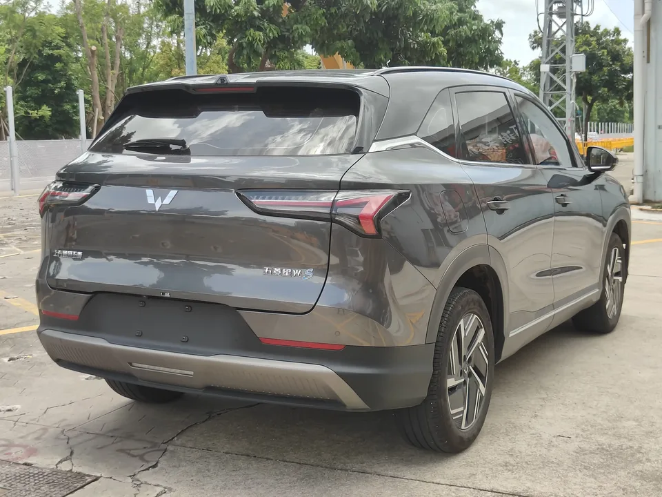 Wuling Starlight S PHEV Wuling Starlight S PHEV 2025 130km Pilot 2025 — thumbnail 5