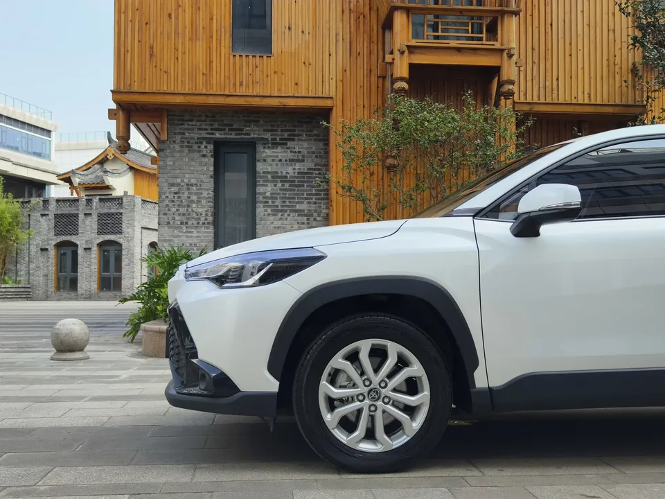 Toyota Frontlander Fenglanda 2023 2.0L CVT Elite Edition 2024 — миниатюра 5