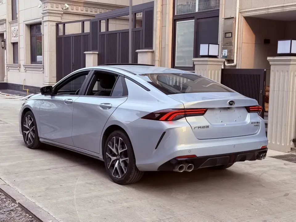 GAC Trumpchi Empow Shadow Leopard 2023 2.0L DHT Intelligent Hybrid 2023 — thumbnail 2