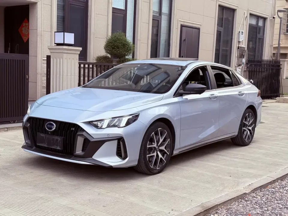GAC Trumpchi Empow Shadow Leopard 2023 2.0L DHT Intelligent Hybrid 2023 — photo 1, buy with delivery to Moscow