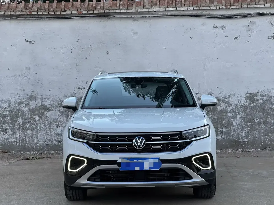 Volkswagen Tayron Tanyue 2023 280TSI 2WD Luxury Plus Advanced Edition 2022 — photo 1, buy with delivery to Moscow