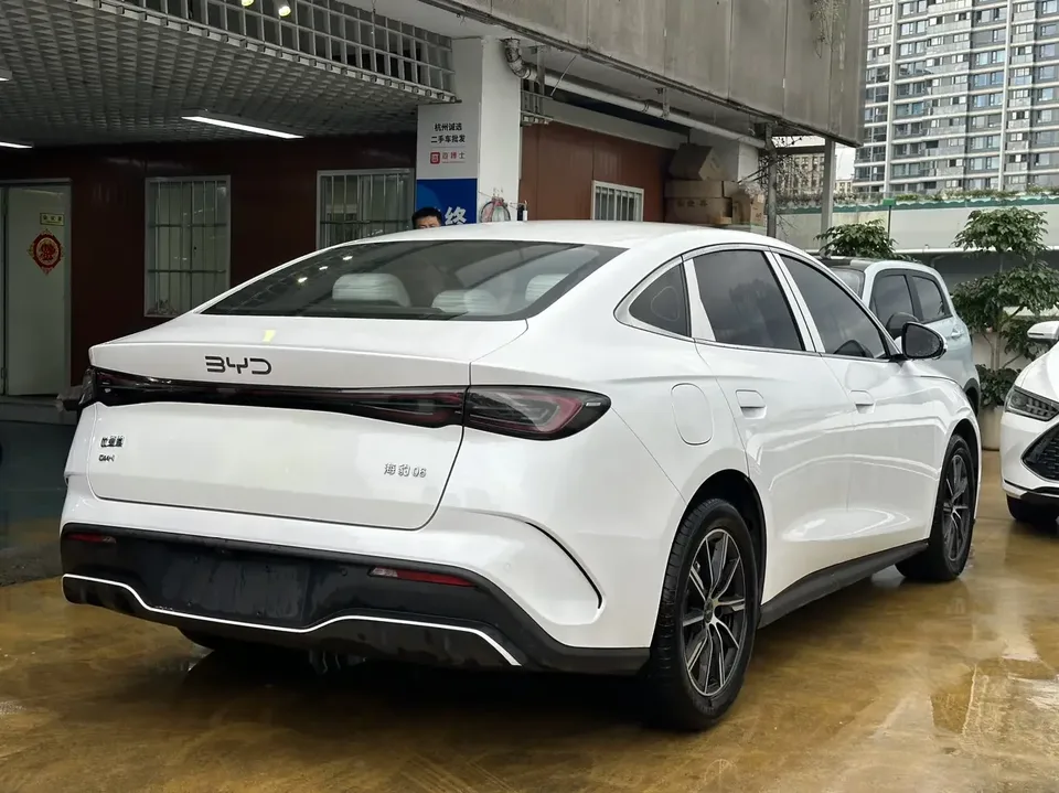BYD Seal 06DM Seal 06DM 2024 DM-i 80KM Premium 2024 — thumbnail 2