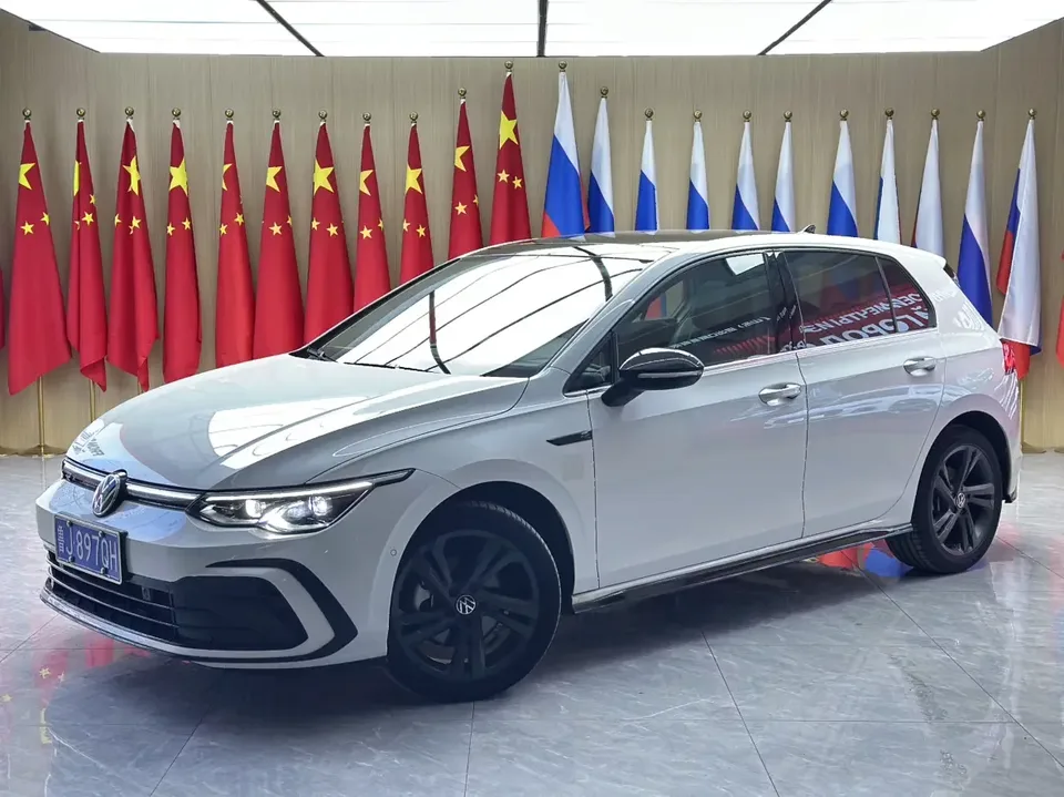 Volkswagen Golf golf 2023 280TSI DSG R-Line Lite 2023 — photo 1, buy with delivery to Moscow
