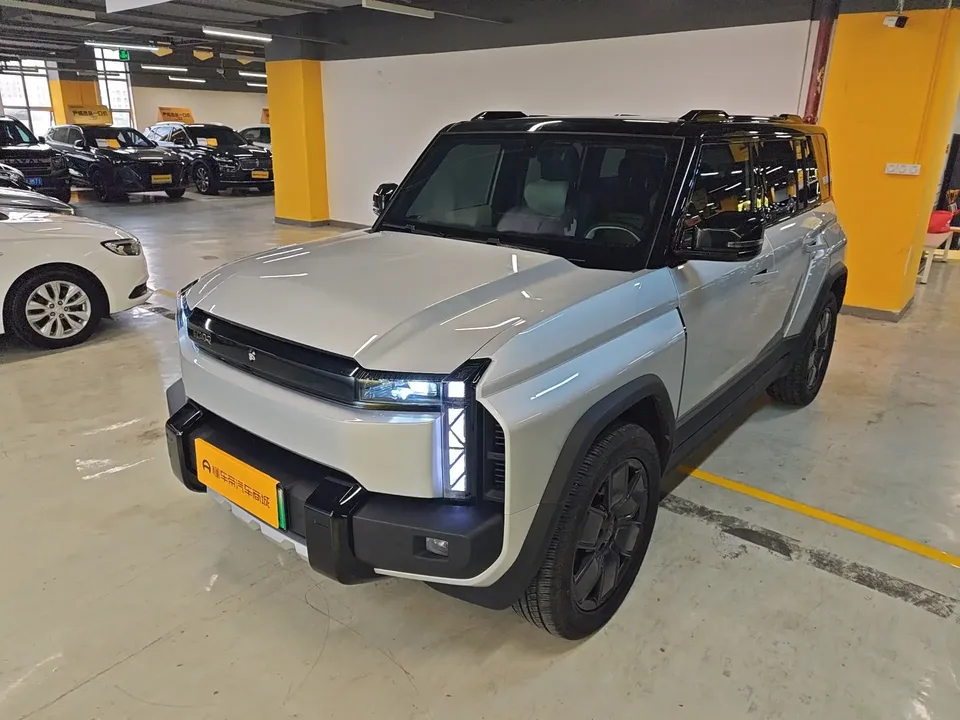 iCAR 03T iCAR 03T 2024 Two-wheel drive long-range version 2024 — photo 1, buy with delivery to Moscow