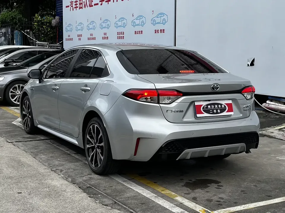 Toyota Levin Lei Ling 2022 Dual Engine 1.8H E-CVT Sports Edition 2022 — thumbnail 2
