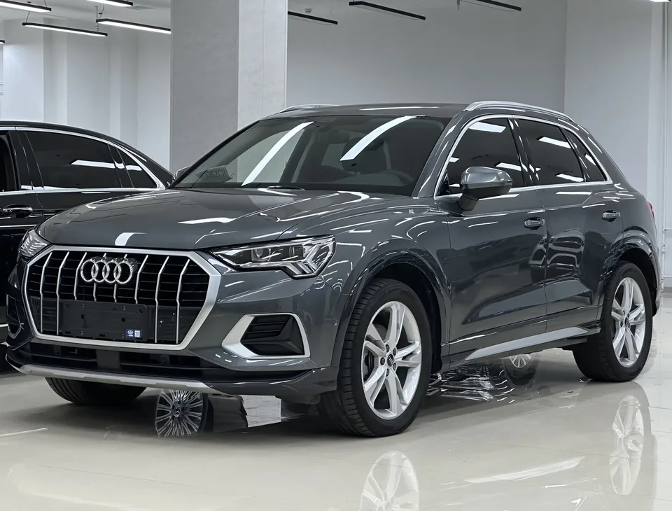 Audi Q3 Audi Q3 2023 35 TFSI Stylish and Elegant 2023 — фото 1, купить с доставкой в Москву