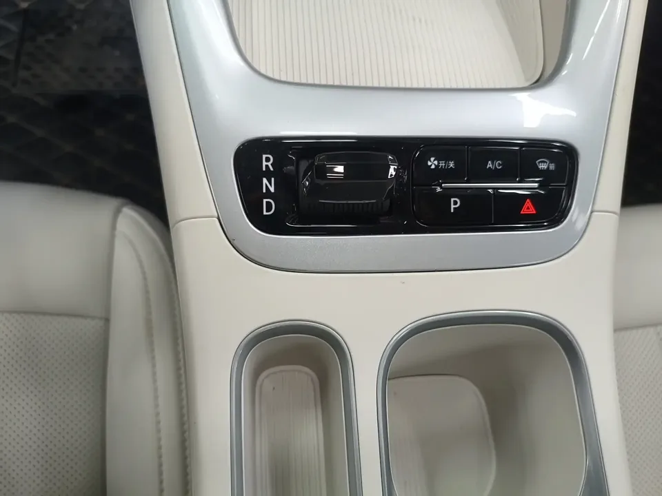 Geely Star Wish Star Wish 2025 UP 410km Explorer Edition 2025 — thumbnail 4