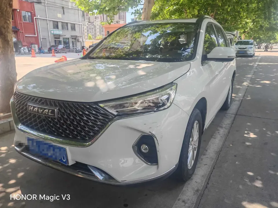 Haval M6 Haval M6 2021 PLUS 1.5T DCT Elite Smart Link 2023 — photo 1, buy with delivery to Moscow