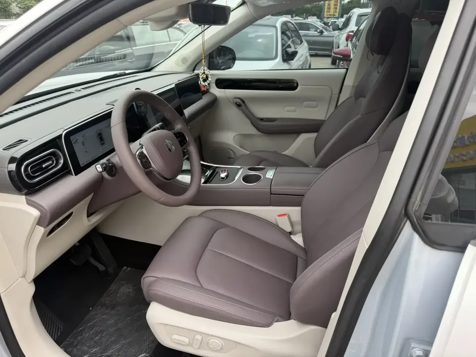 Leapmotor Zero running C11 Zero running C11 2023 Extended Range 180 Comfort Edition 2023 — thumbnail 3