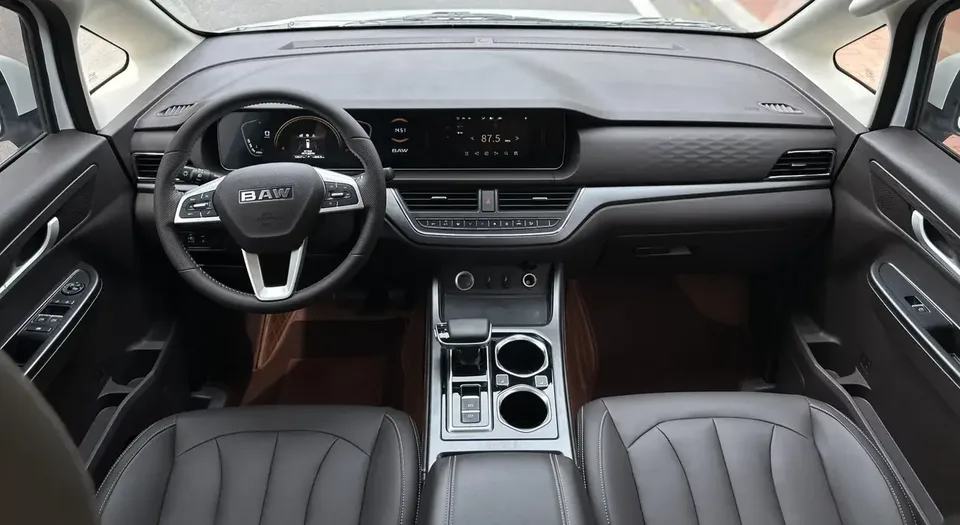 BAW Ruisheng Ace M7 Ruisheng Ace M7 2023 2.0L Creative Edition Comfort Automatic Long Axis 7 Seaters 2023 — thumbnail 4