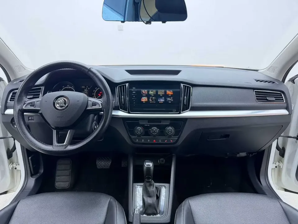 Skoda Comek Comek 2022 1.5L Automatic Comfort Edition 2022 — thumbnail 5