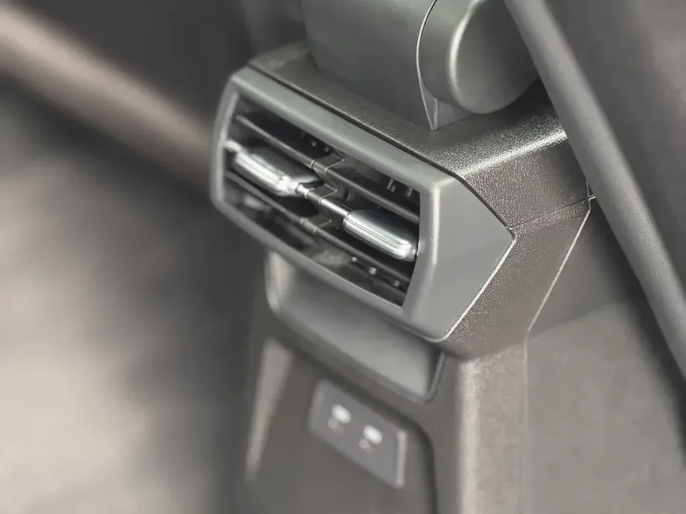Audi A3 Audi A3 2023 A3L Limousine 35 TFSI facelift: stylish and sporty 2023 — thumbnail 4