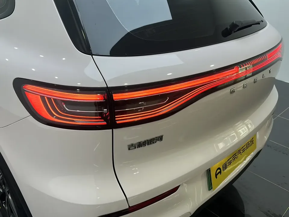 Geely Galaxy E5 Galaxy E5 2024 440km Departure Edition 2025 — thumbnail 4