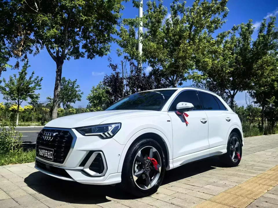 Audi Q3 Audi Q3 2022 35 TFSI Stylish Dynamic 2022 — photo 1, buy with delivery to Moscow