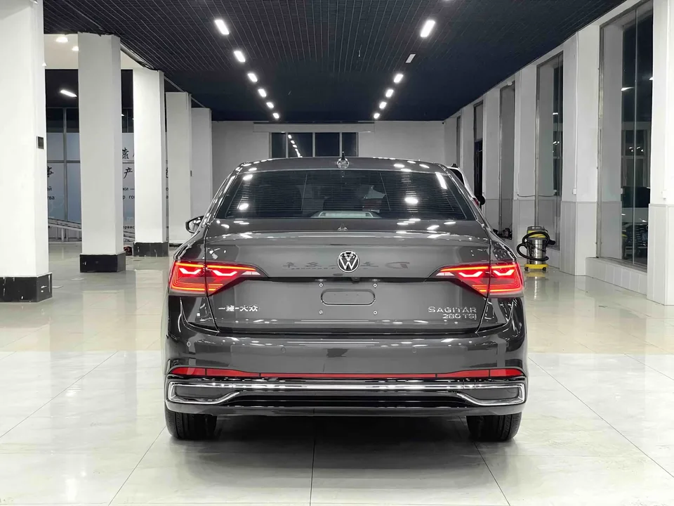 Volkswagen Sagitar Sagitar 2023 280TSI DSG Transcendence Lite 2022 — thumbnail 2