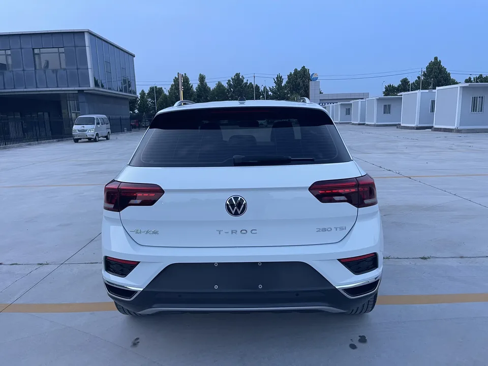 Volkswagen T-Roc TANG 2022 280TSI DSG 2WD Comfort PLUS 2022 — миниатюра 2