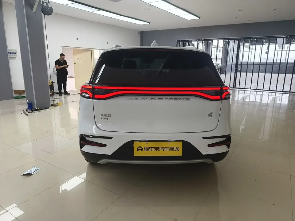 BYD Tang DM Tang DM 2023 DM-i Champion Edition 112KM Premium 2023 — thumbnail 2