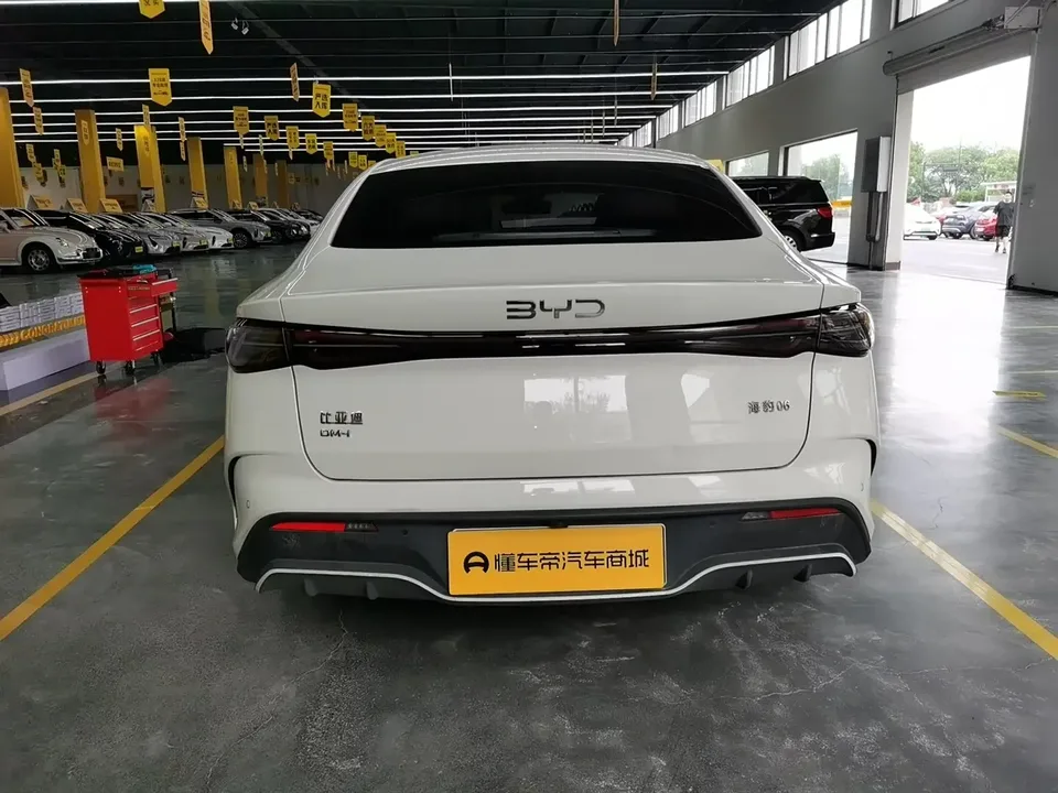 BYD Seal 06DM Seal 06DM 2024 DM-i 120KM Premium 2024 — thumbnail 2