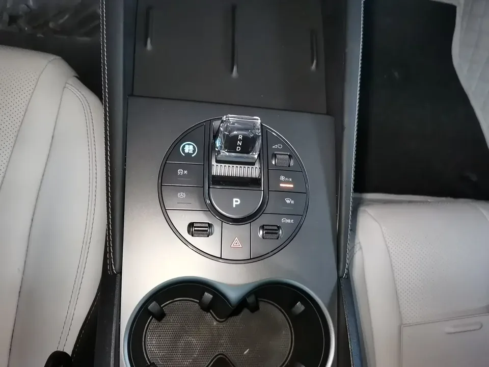BYD Seal 06DM Seal 06DM 2024 DM-i 120KM Premium 2024 — thumbnail 4