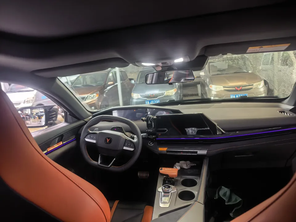 Changan UNI-V Changan UNI-V 2024 1.5T Premium Sports 2024 — миниатюра 3