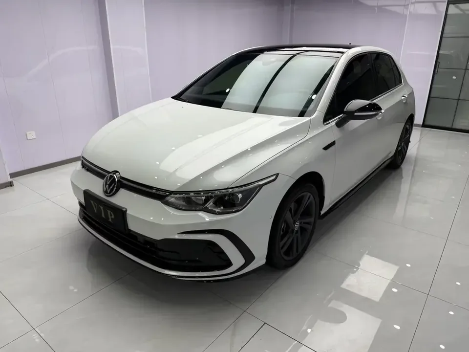 Volkswagen Golf golf 2022 280TSI DSG R-Line 2022 — photo 1, buy with delivery to Moscow
