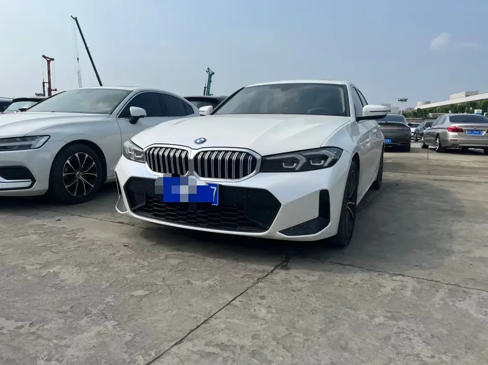 BMW 3 Series BMW 3 Series 2023 320Li M Sport Package 2022 — photo 1, buy with delivery to Moscow