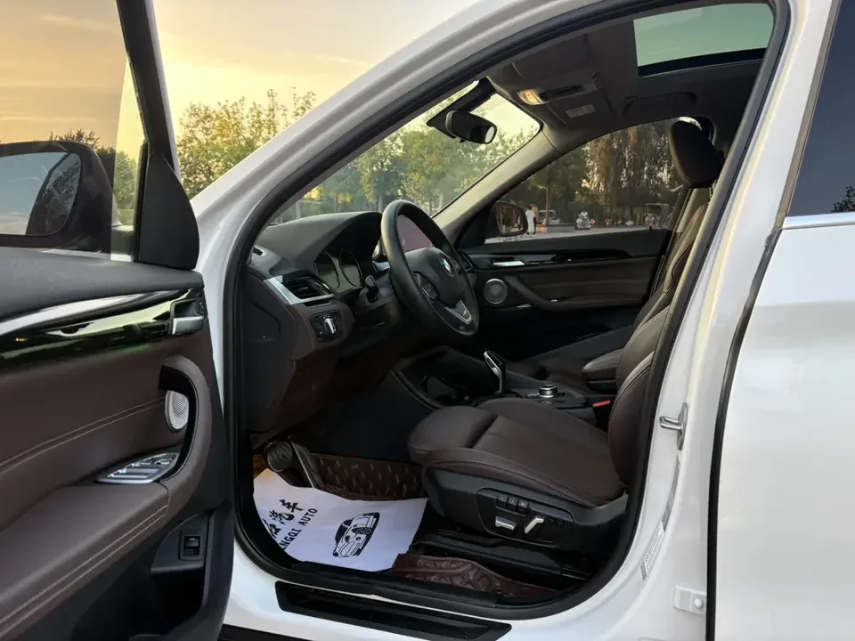 BMW X1 BMW X1 2022 sDrive20Li Fashion 2023 — thumbnail 5