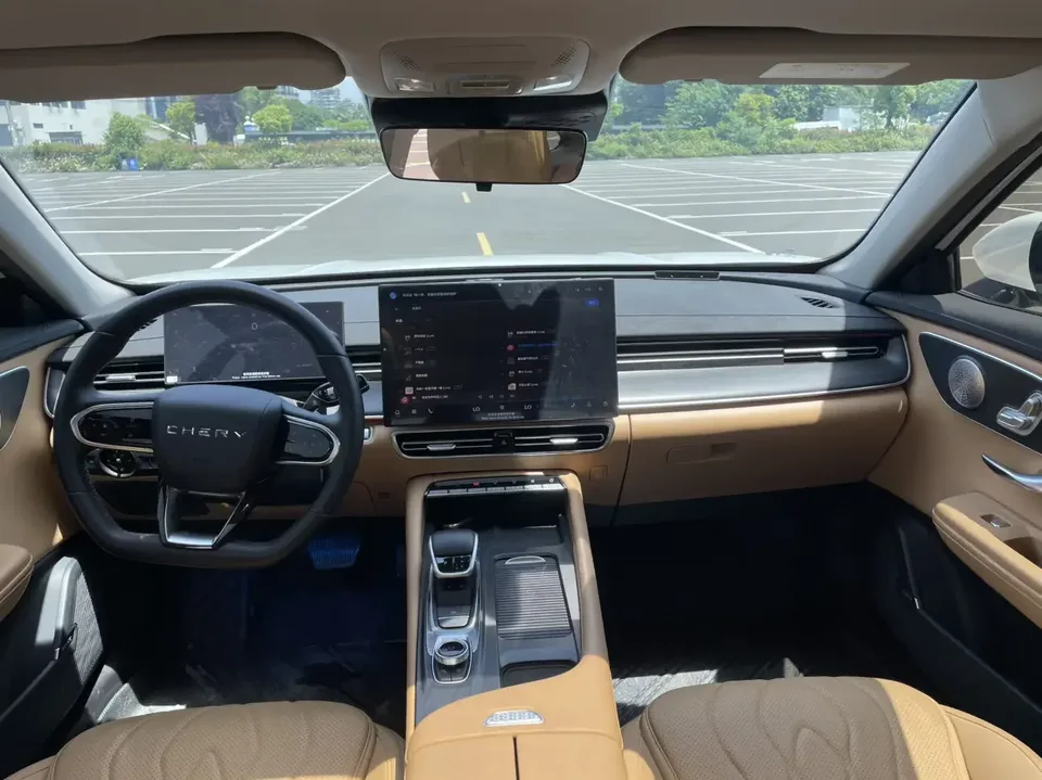 Chery Arrizo 8 PRO Arrizo 8 PRO 2025 1.6T DCT Luxury Model 2025 — миниатюра 3