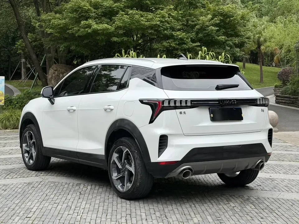 Lynk & Co 06 Lynk & Co 06 2023 Remix 1.5T Pro 2023 — thumbnail 2