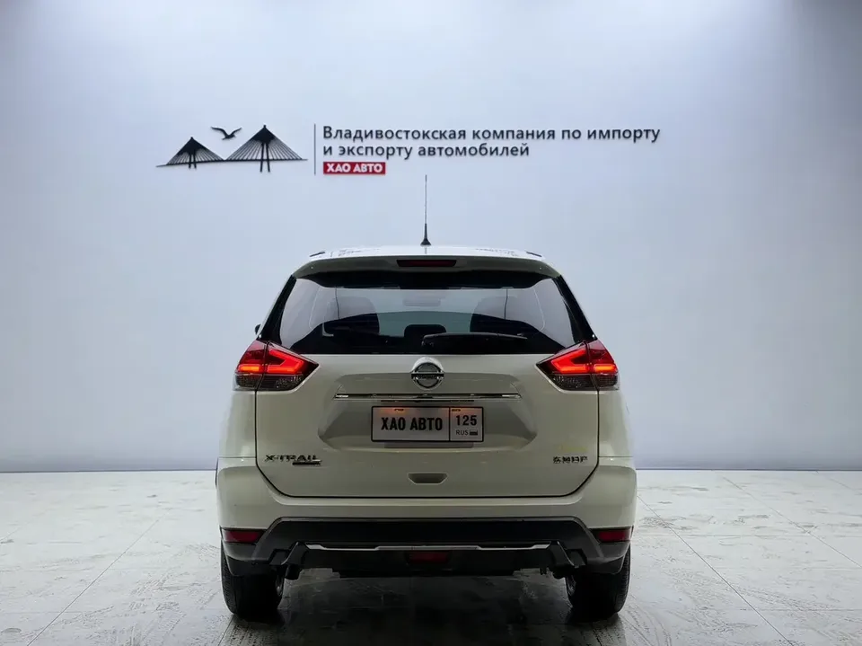 Nissan X-Trail Qijun 2022 2.0L 2WD Smart Connection Comfort Edition 2023 — thumbnail 2