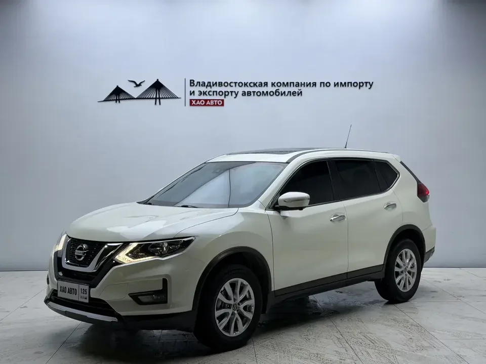 Nissan X-Trail Qijun 2022 2.0L 2WD Smart Connection Comfort Edition 2023 — photo 1, buy with delivery to Moscow