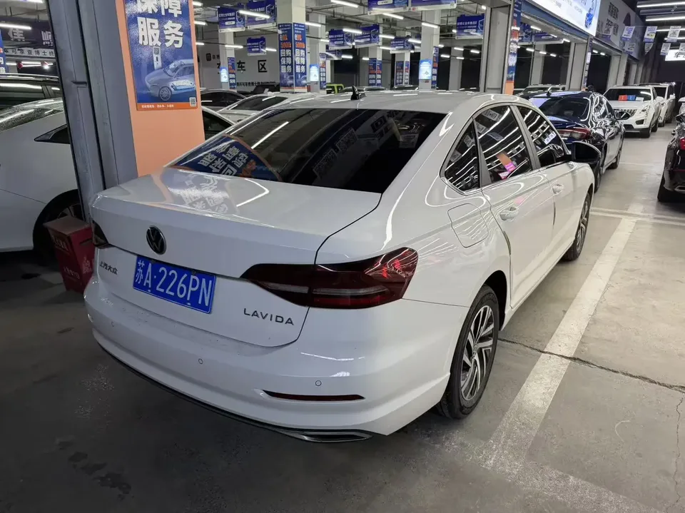 Volkswagen Lavida Lavida 2022 1.5L Automatic Fashion Edition 2022 — thumbnail 4
