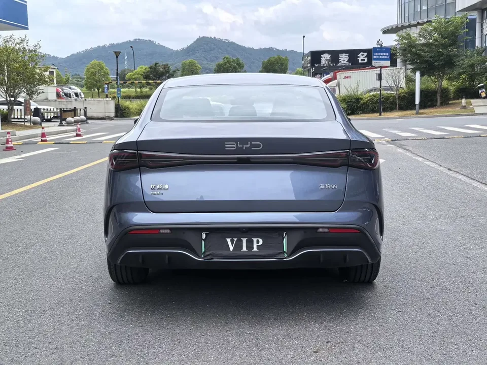 BYD Seal 06DM Seal 06DM 2024 DM-i 80KM Premium 2024 — thumbnail 2