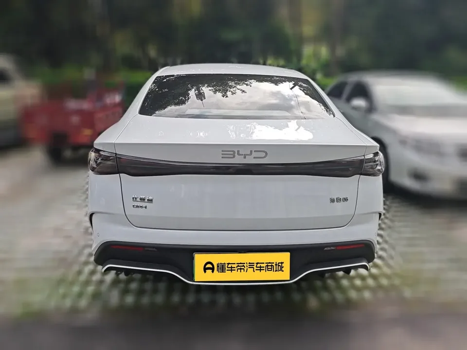 BYD Seal 06DM Seal 06DM 2024 DM-i 80KM Premium 2025 — thumbnail 2