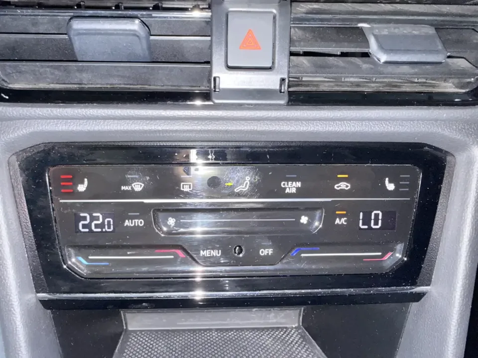 Volkswagen Tharu tuyue 2022 280TSI 2WD Deluxe Edition 2023 — thumbnail 3