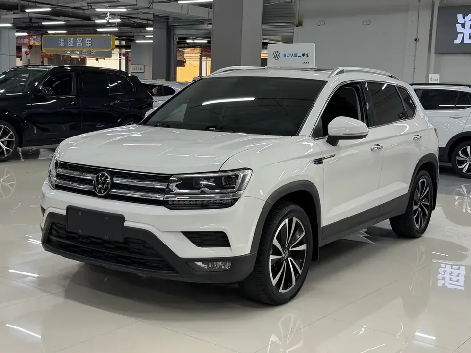 Volkswagen Tharu tuyue 2022 280TSI 2WD Comfort Edition 2022 — photo 1, buy with delivery to Moscow