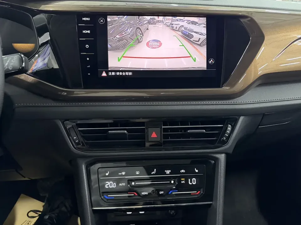 Volkswagen Tharu tuyue 2022 280TSI 2WD Deluxe Edition 2023 — thumbnail 5