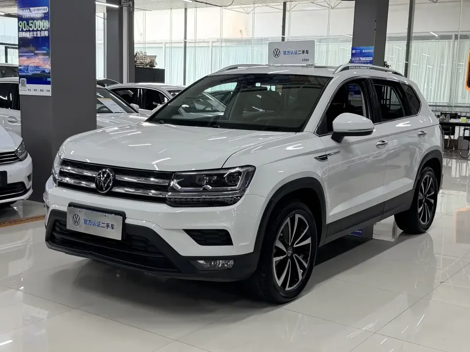 Volkswagen Tharu tuyue 2022 280TSI 2WD Deluxe Edition 2022 — photo 1, buy with delivery to Moscow