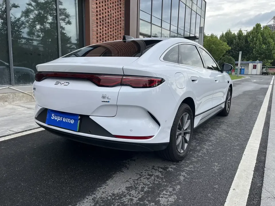 BYD Qin L EV Qin L EV 2025 470KM Leading Model 2026 — миниатюра 2