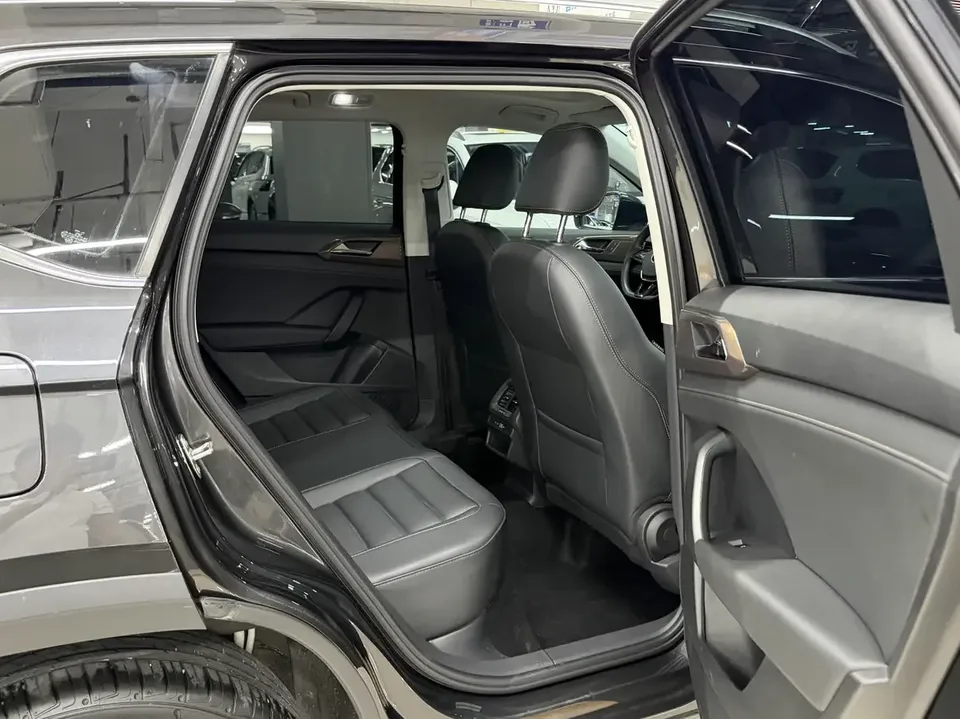 Volkswagen Tharu tuyue 2022 280TSI 2WD Comfort Edition 2022 — thumbnail 4