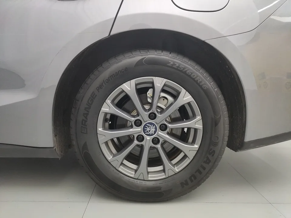 BYD Qin L DM Qin L DM 2025 Intelligent Driving Edition DM-i 80KM Leading Edition 2025 — thumbnail 3