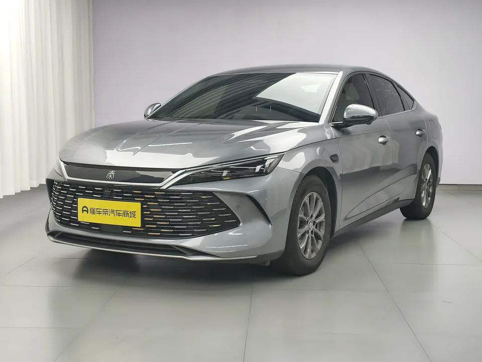BYD Qin L DM Qin L DM 2025 Intelligent Driving Edition DM-i 80KM Leading Edition 2025 — photo 1, buy with delivery to Moscow