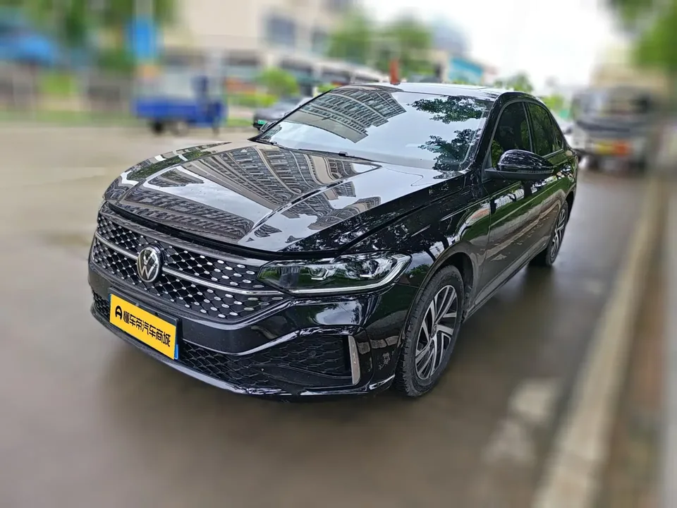 Volkswagen Lavida Lavida 2024 300TSI DSG Starry Sky Leading Edition 2024 — photo 1, buy with delivery to Moscow
