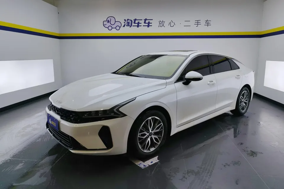 Kia K5 Kia K5 2021 270T CVVD Fashion Edition 2024 — photo 1, buy with delivery to Moscow