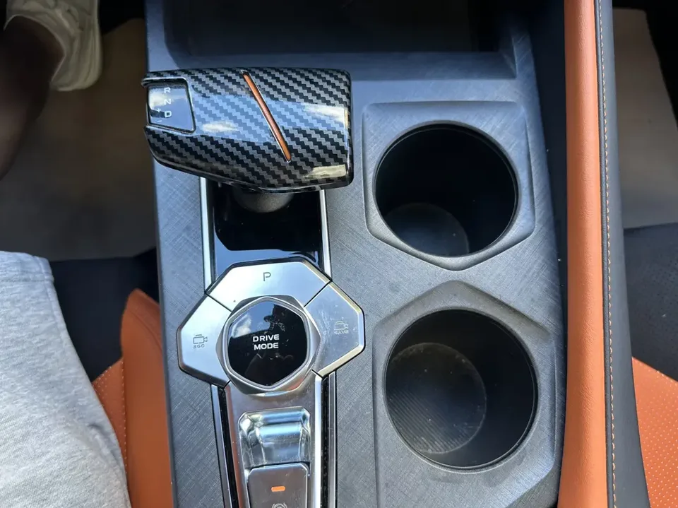 Changan UNI-V Changan UNI-V 2023 1.5T Sports Edition 2023 — thumbnail 4